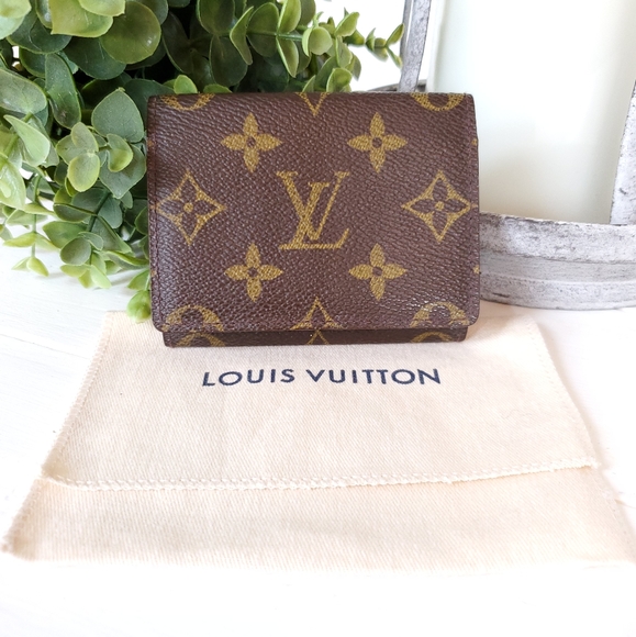 Louis Vuitton Handbags - *SOLD* Louis Vuitton Small Wallet & Card Holder